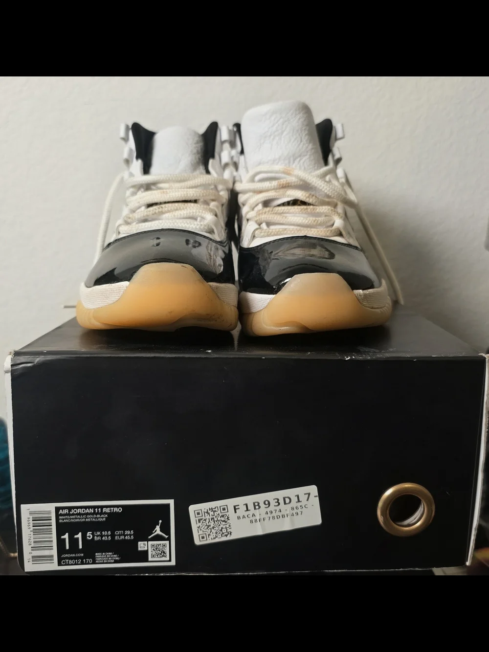 Air Jordan 11.5 Retro Shoes in White and Black